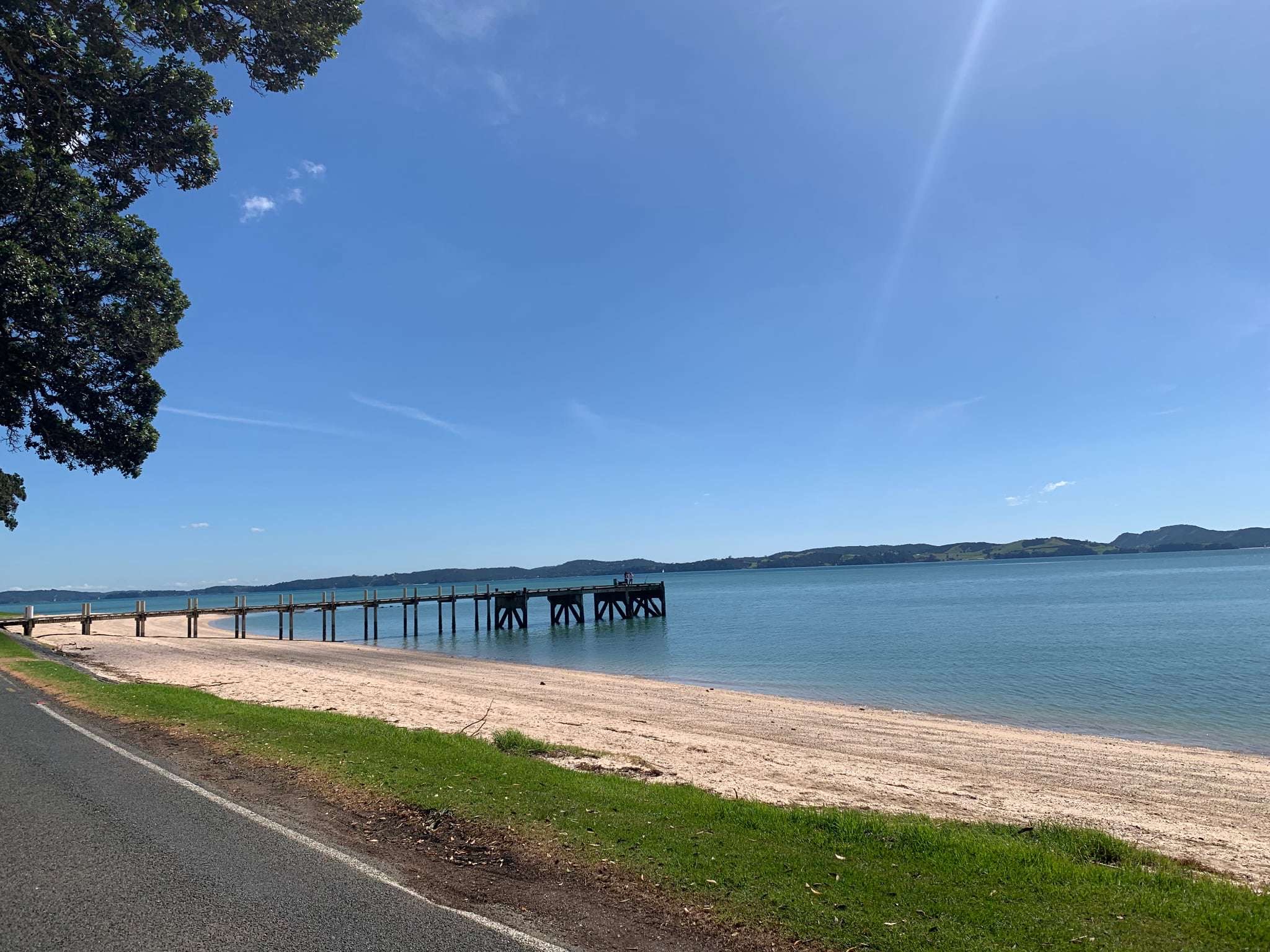 Beachlands jetty on a clear day